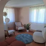 An Authentic & Delicious Journey Through Time Holiday home Hangenbieten