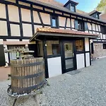 An Authentic & Delicious Journey Through Time Hangenbieten