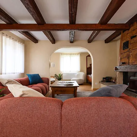 An Authentic & Delicious Journey Through Time Hébergement de vacances *