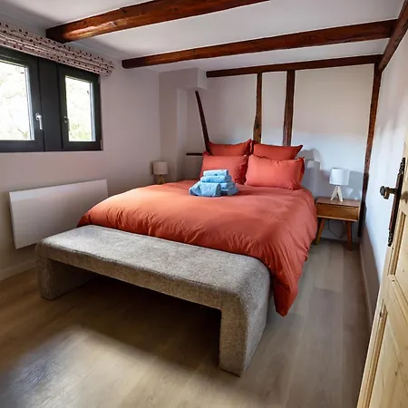 Hébergement de vacances An Authentic & Delicious Journey Through Time Hangenbieten